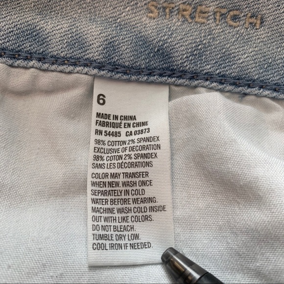 American Eagle Light Denim Stretch Shorts with Lace Size 6 Small Medium - Picture 5 of 5